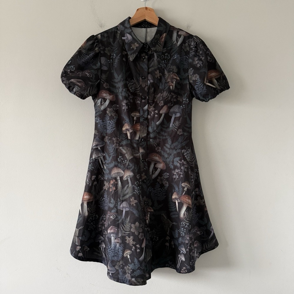 Mushroom Woodland Dress Fairy Dark Garden Whimsy Button Front Collared Sz XS